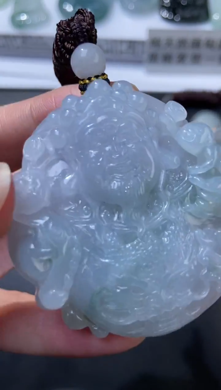 未镶嵌挂件翡翠376936   多人