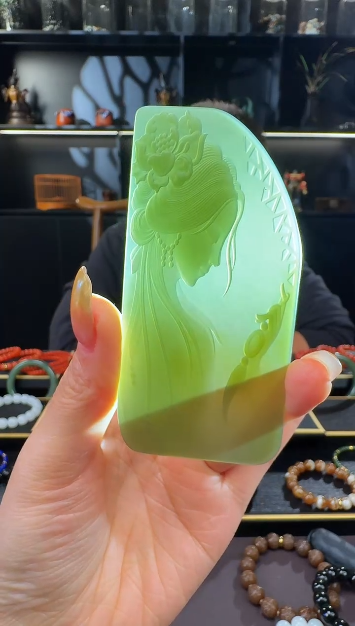 颈饰未镶嵌和田玉8**9美女