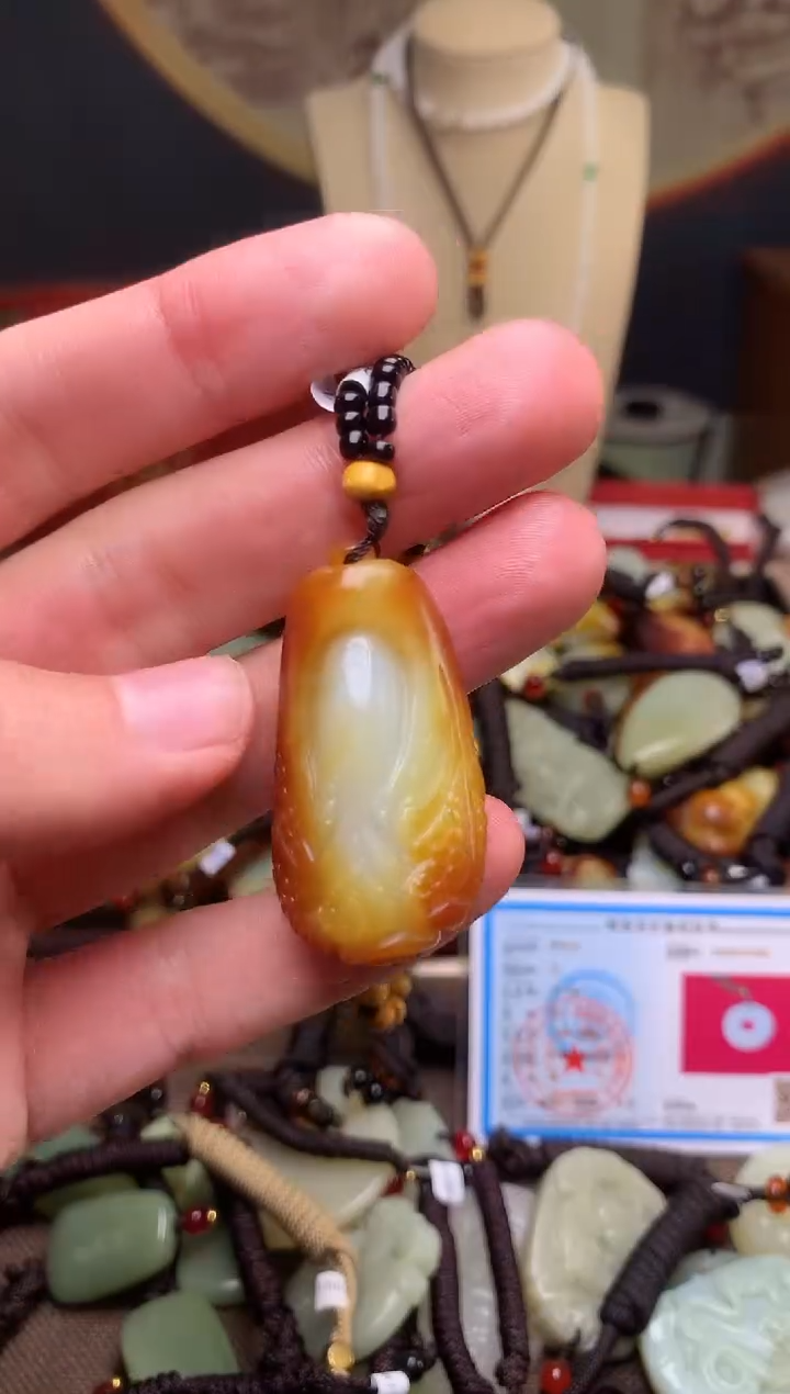 颈饰未镶嵌和田玉新疆料青海料清水和田玉吊坠