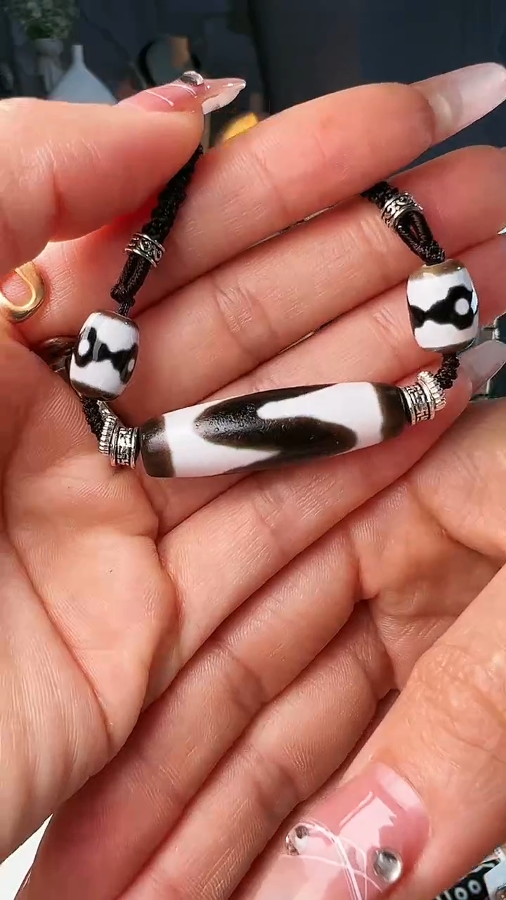 【闪购商品】玛瑙/玉髓颈饰未镶嵌虎牙