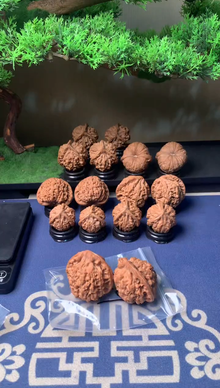 【闪购商品】文玩核桃把件49官帽