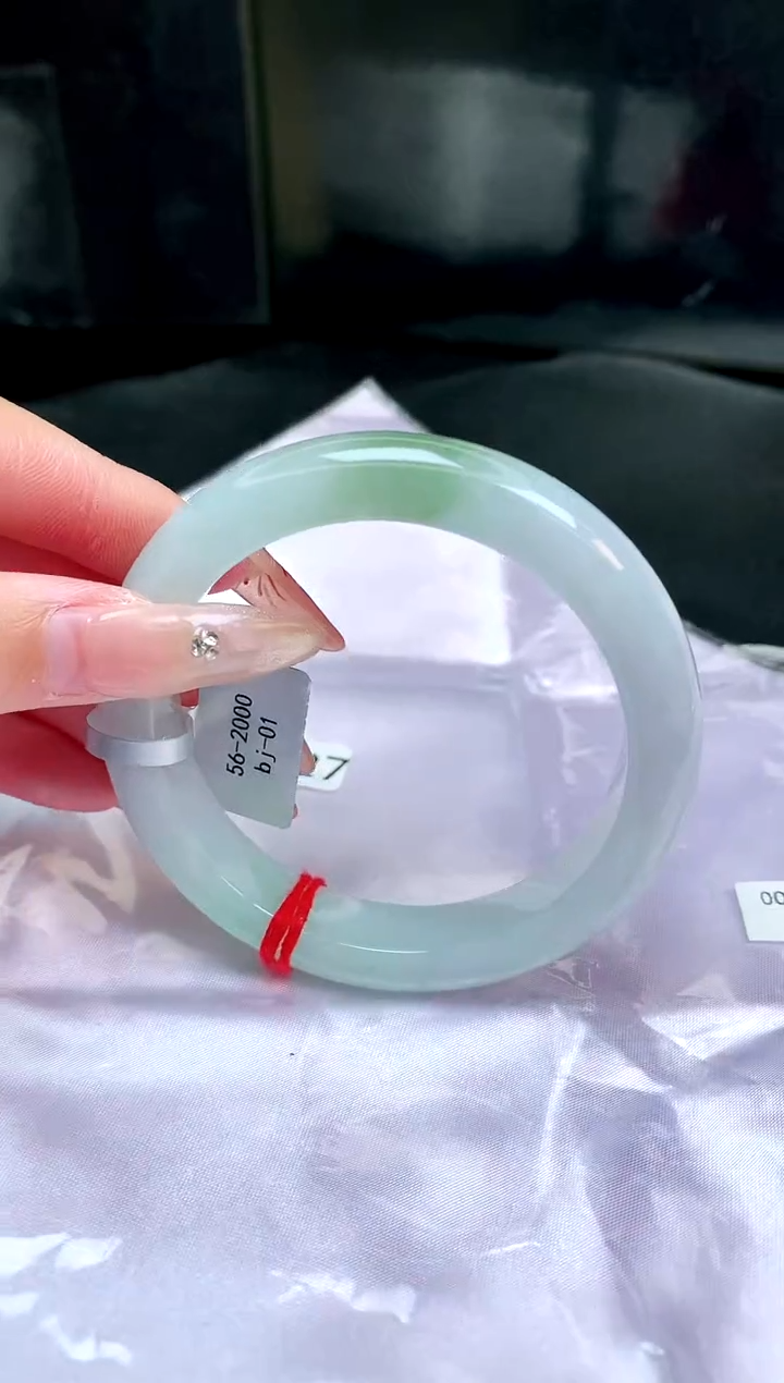 【闪购商品】翡翠手镯未镶嵌缅甸天然A货翡翠
