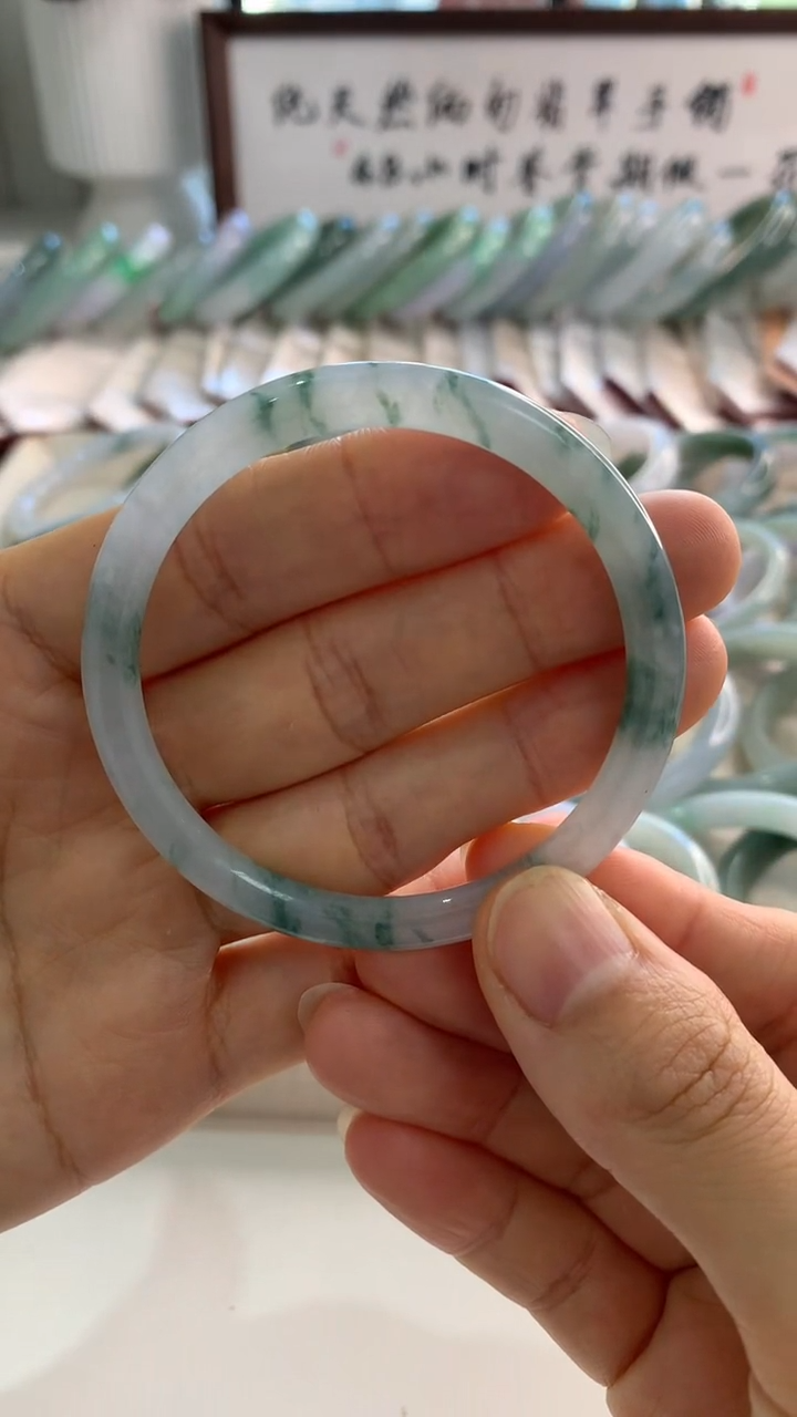 未镶嵌手镯翡翠52圆条冰飘花