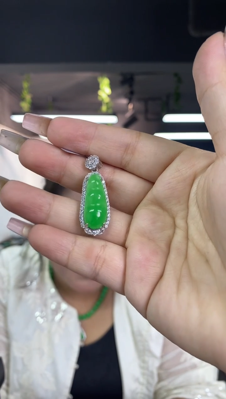 翡翠未镶嵌吊坠(不含链)多样性发其一颜色微差