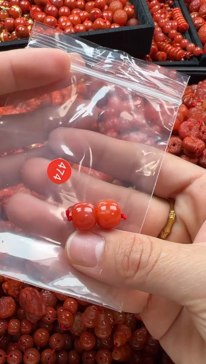 【闪购商品】南红玛瑙颈饰未镶嵌1