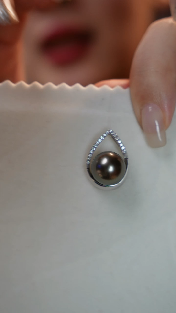 【闪购商品】海水珍珠吊坠(不含链)18K金镶嵌大溪地珍珠吊坠12mm