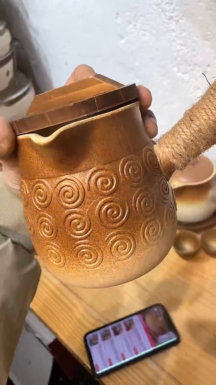 【闪购商品】750ml棕色旋纹罐罐壶+木盖