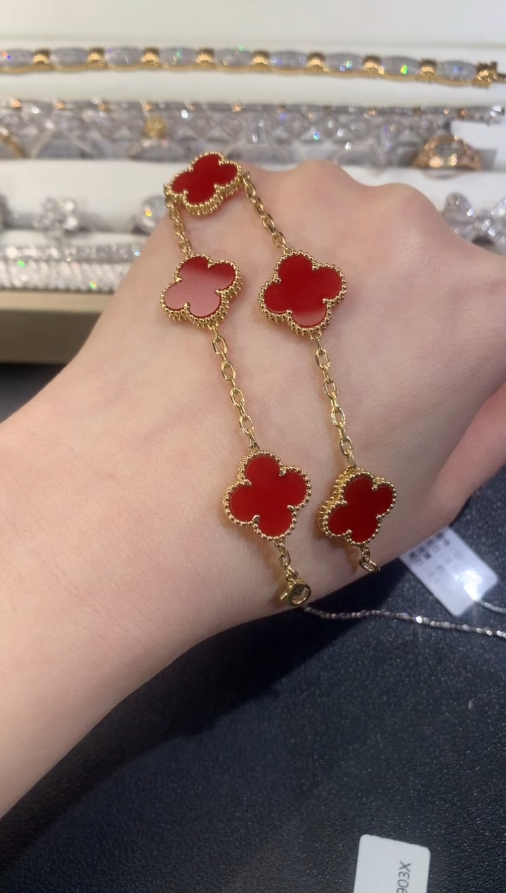 【闪购商品】18K金手链Z667|3980     