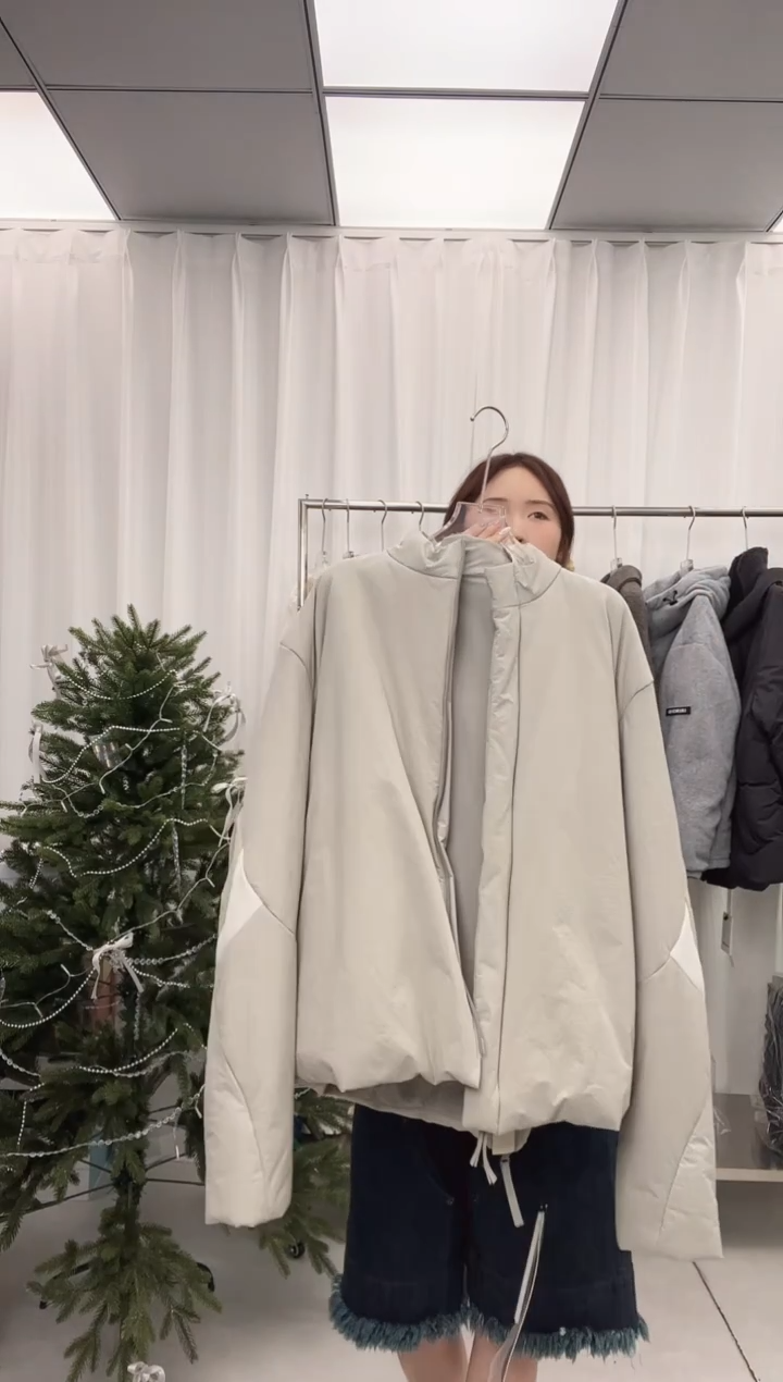 编号050 ATTEMPT设计感棉服 待开价