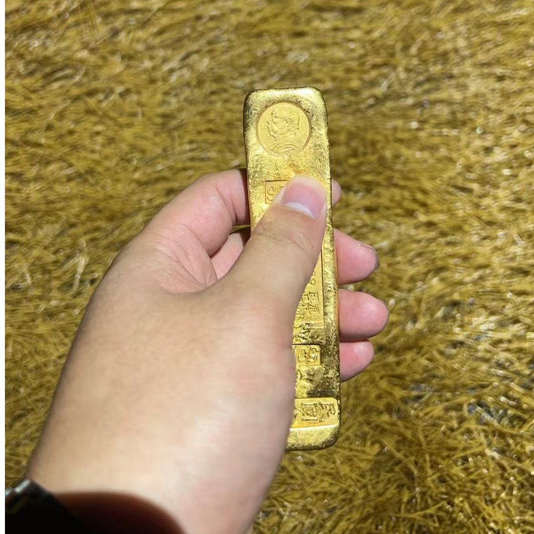 1个家居摆件  精美摆件    现代复古摆件    137