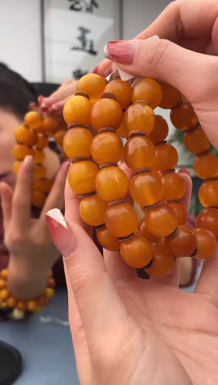 【闪购商品】蜜蜡珠宝奇石未镶嵌假一赔十，多样性发一件微瑕029 15