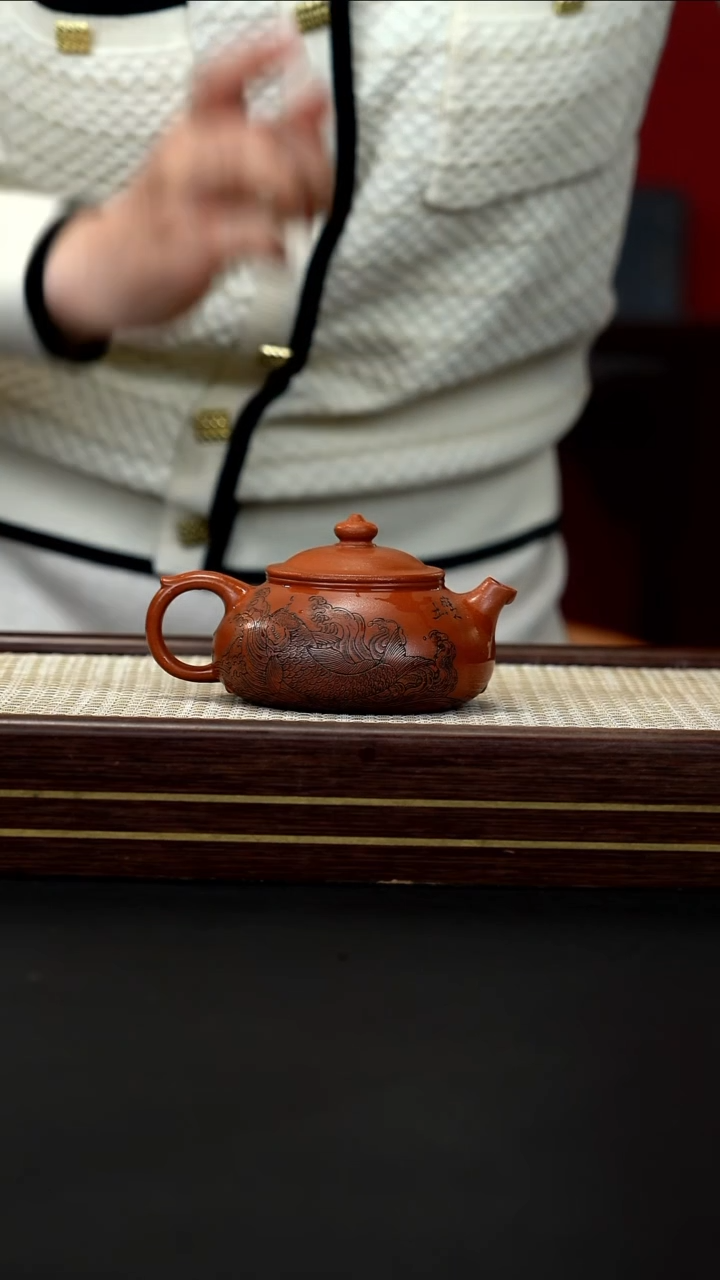 茶壶紫砂HZY 刻鱼寒江 红泥