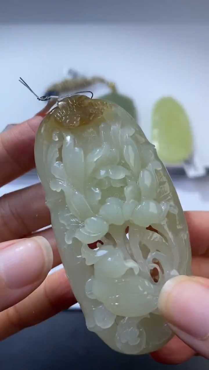 未镶嵌和田玉挂件356647    多人