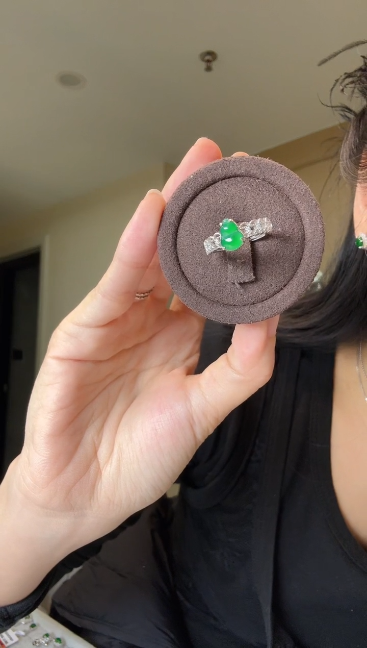 【闪购商品】翡翠戒指银S925镶嵌葫芦戒指