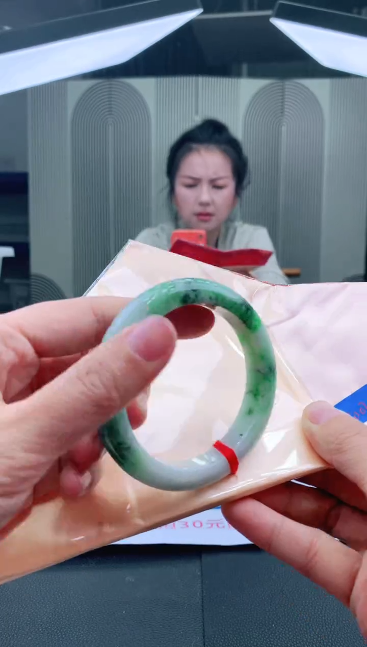 未镶嵌手镯翡翠55