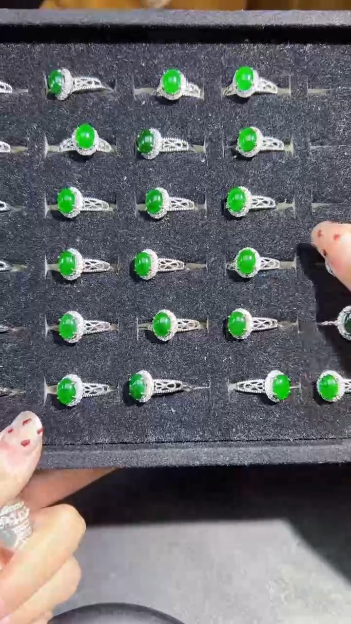 【闪购商品】定制翡翠未镶嵌戒指商品多样性发货1