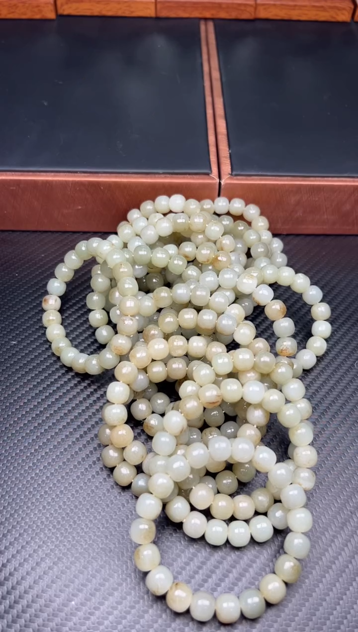 未镶嵌手串和田玉且末微色差近矿卡10多样性发货拍一发一M