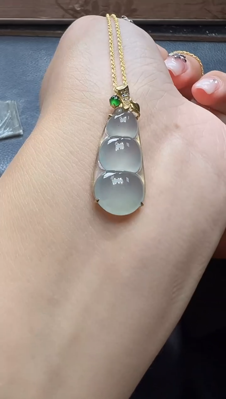 套链18K金镶嵌翡翠勿拍