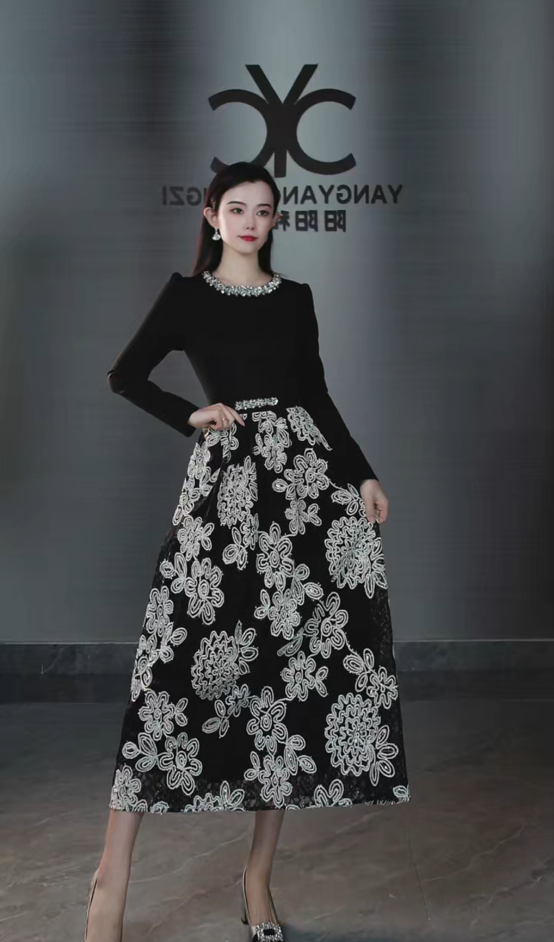 墨韵花簇105411小众设计师品牌A字拼接烫钻气质高贵长袖连衣裙新