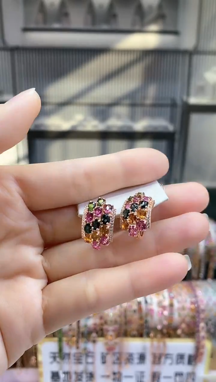 银S925镶嵌耳扣碧玺6666666666