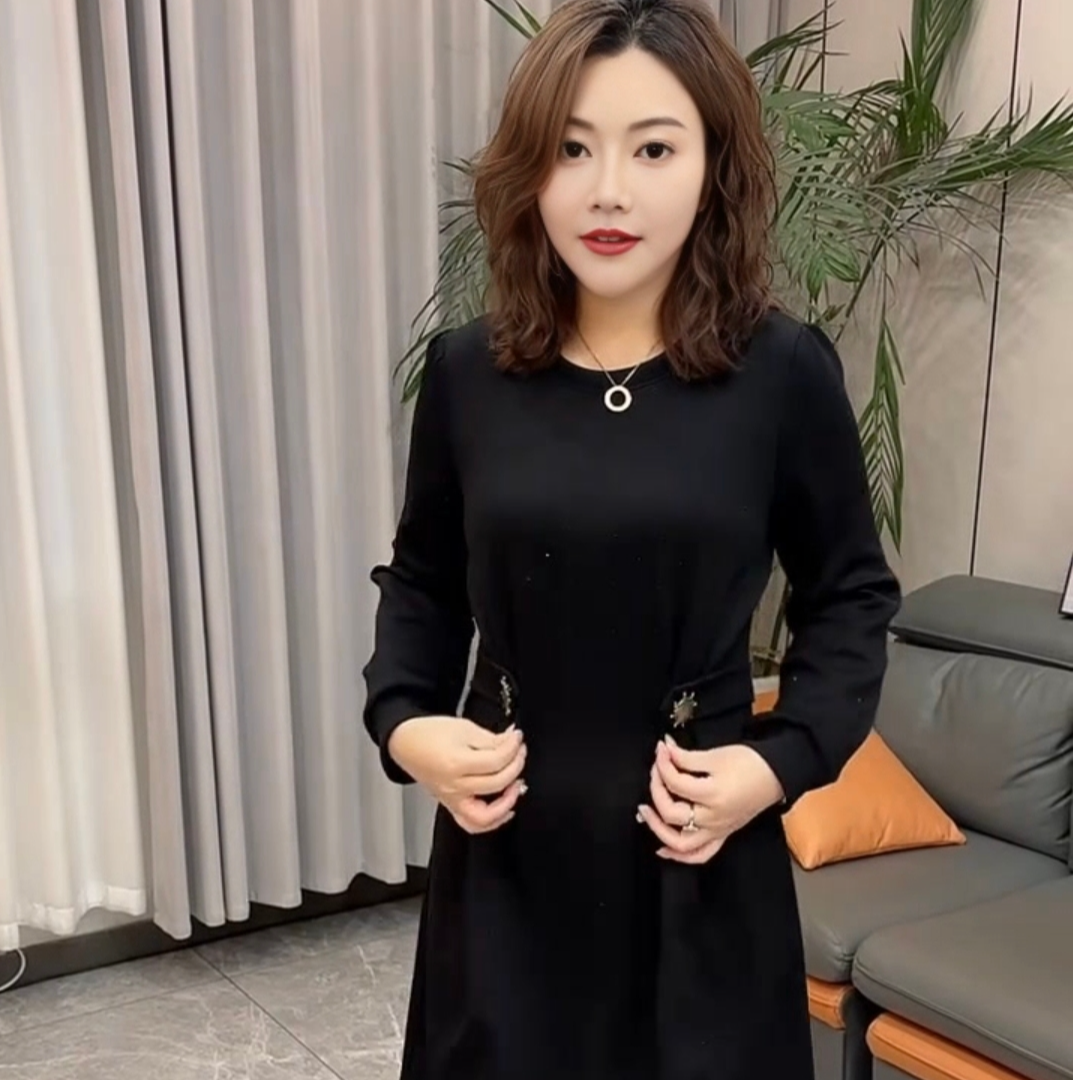 满天星收腰显瘦时尚小黑裙2570