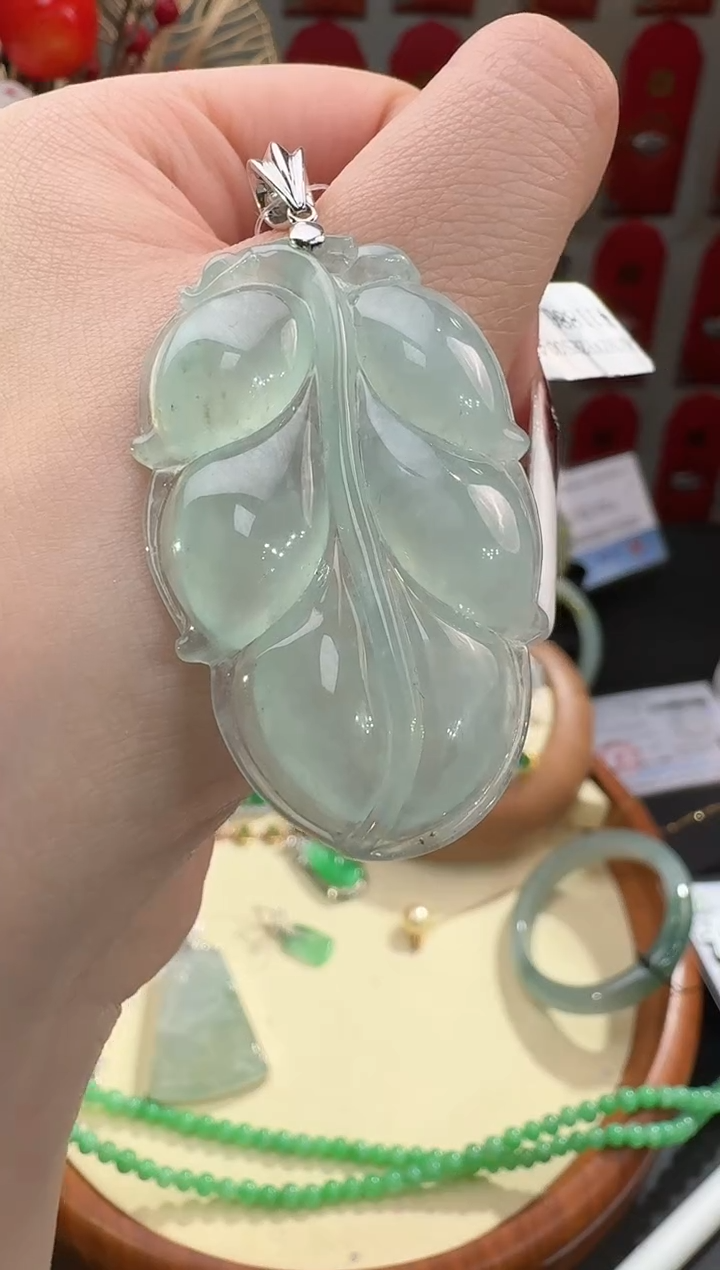 【闪购商品】翡翠颈饰18K金镶嵌挂件