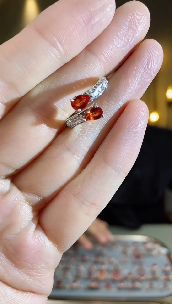 手饰彩色蓝宝石银S925镶嵌手饰