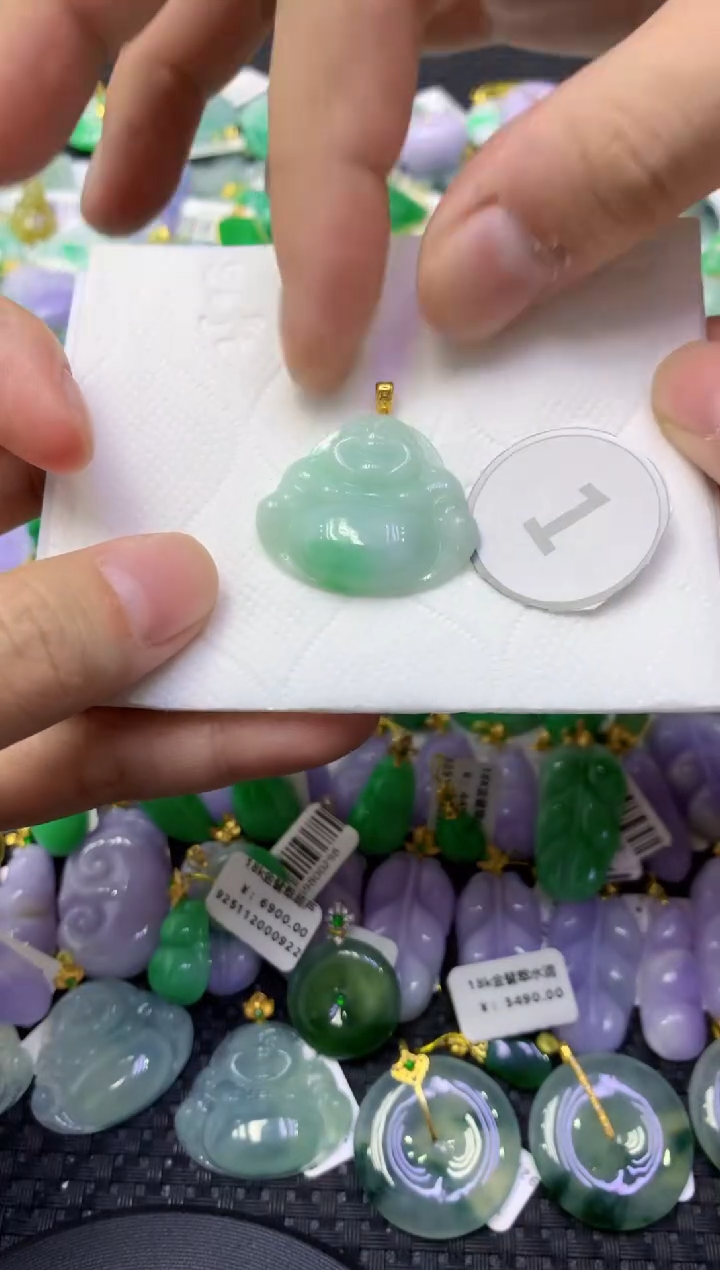 颈饰未镶嵌翡翠天然缅甸翡翠A货