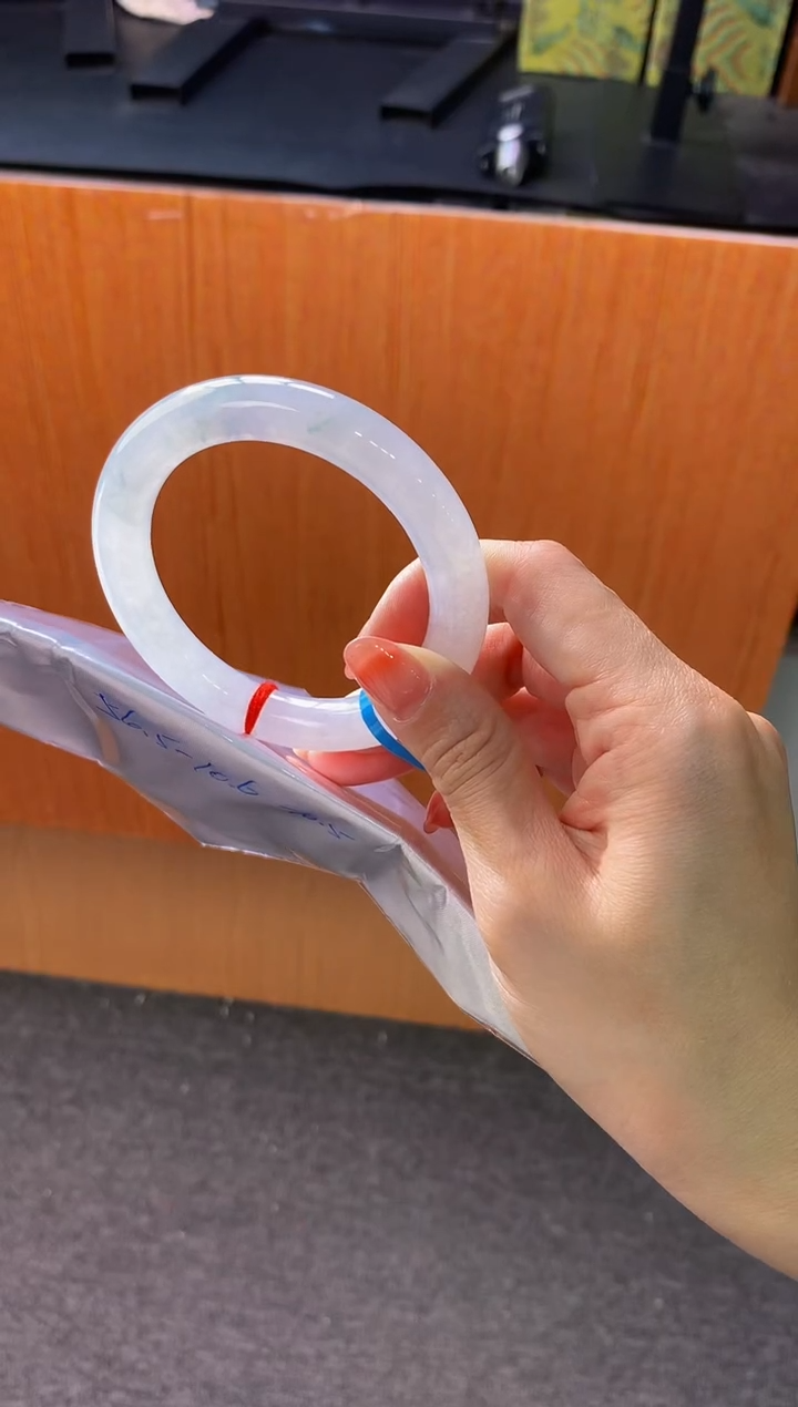 未镶嵌手镯翡翠-K52 圈口56.5 