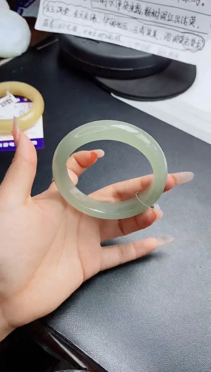 石英质玉手镯未镶嵌w295-DB多样性发货