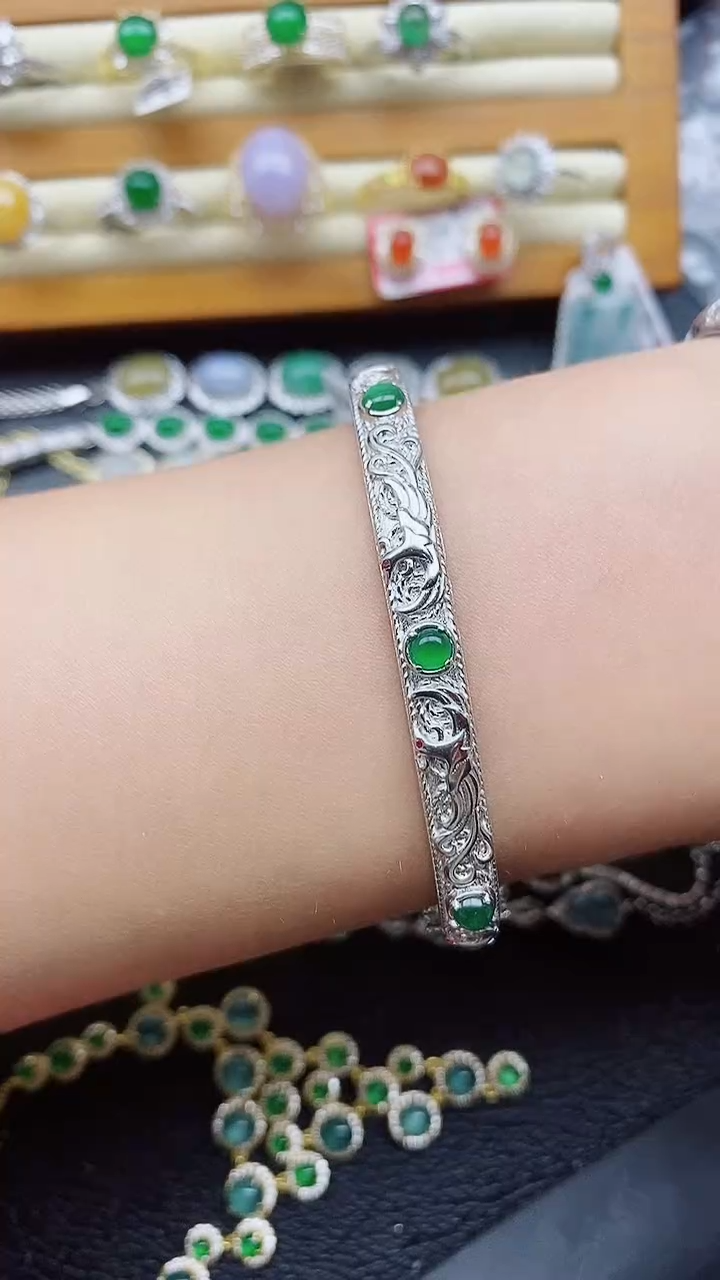 银S925镶嵌戒指翡翠德*1