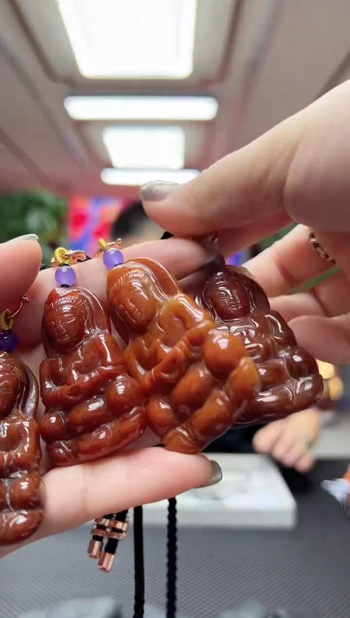 【闪购商品】翡翠挂件未镶嵌多样性发货其中发一