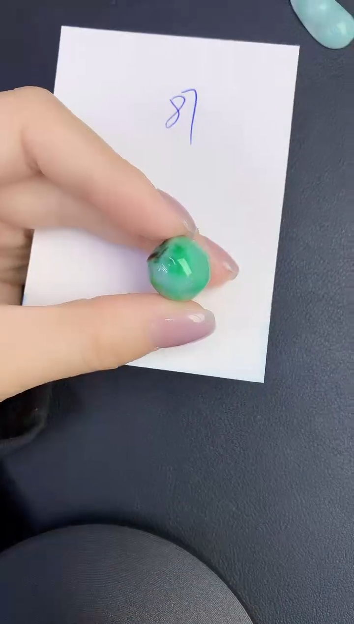 颈饰未镶嵌翡翠缅甸天然翡翠A货