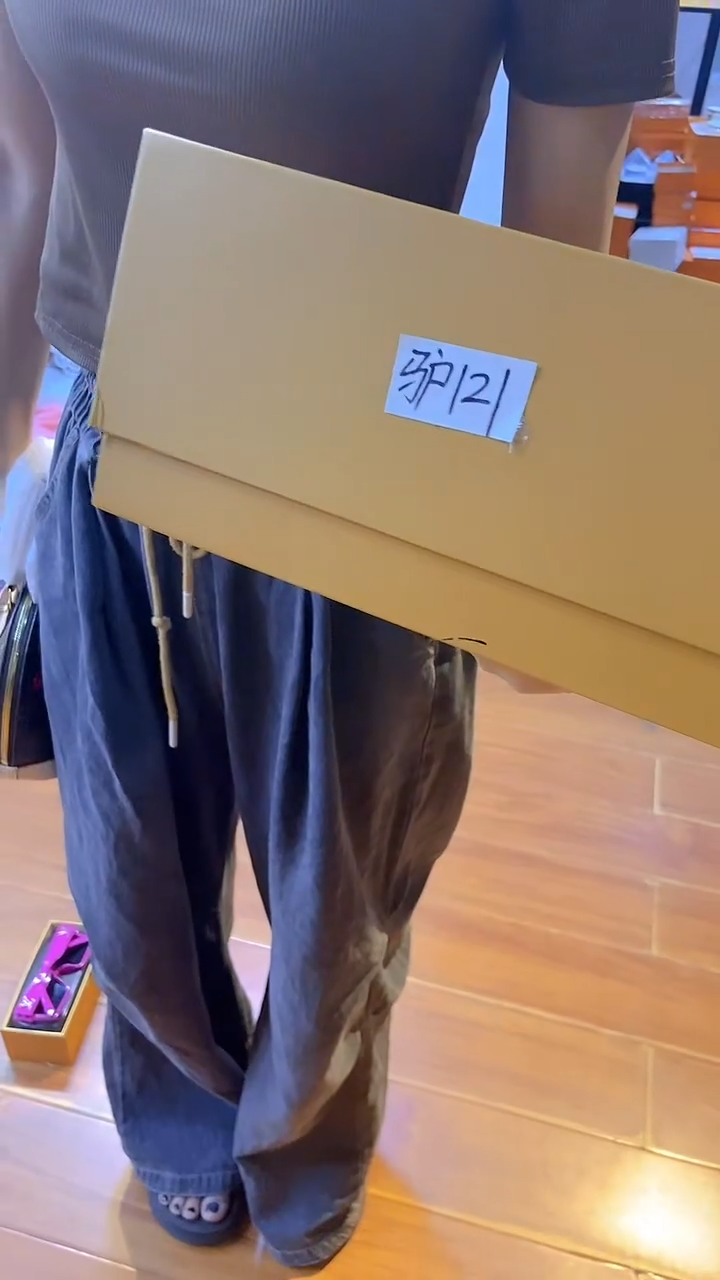 杯鸿辉家品牌瓷器，京东包邮！驴121包