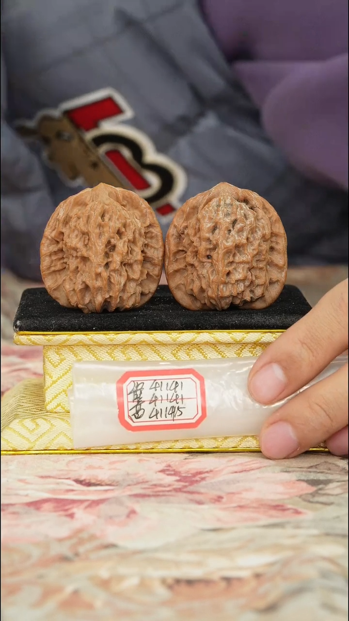 【闪购商品】文玩核桃把件非嫁接马老四