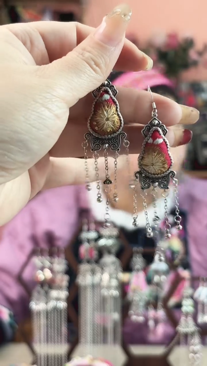 艺枝独绣手工饰品287