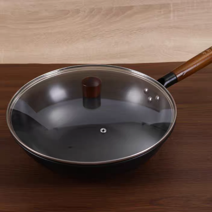 康倍尔烹帝厨具精品铁锅带盖子