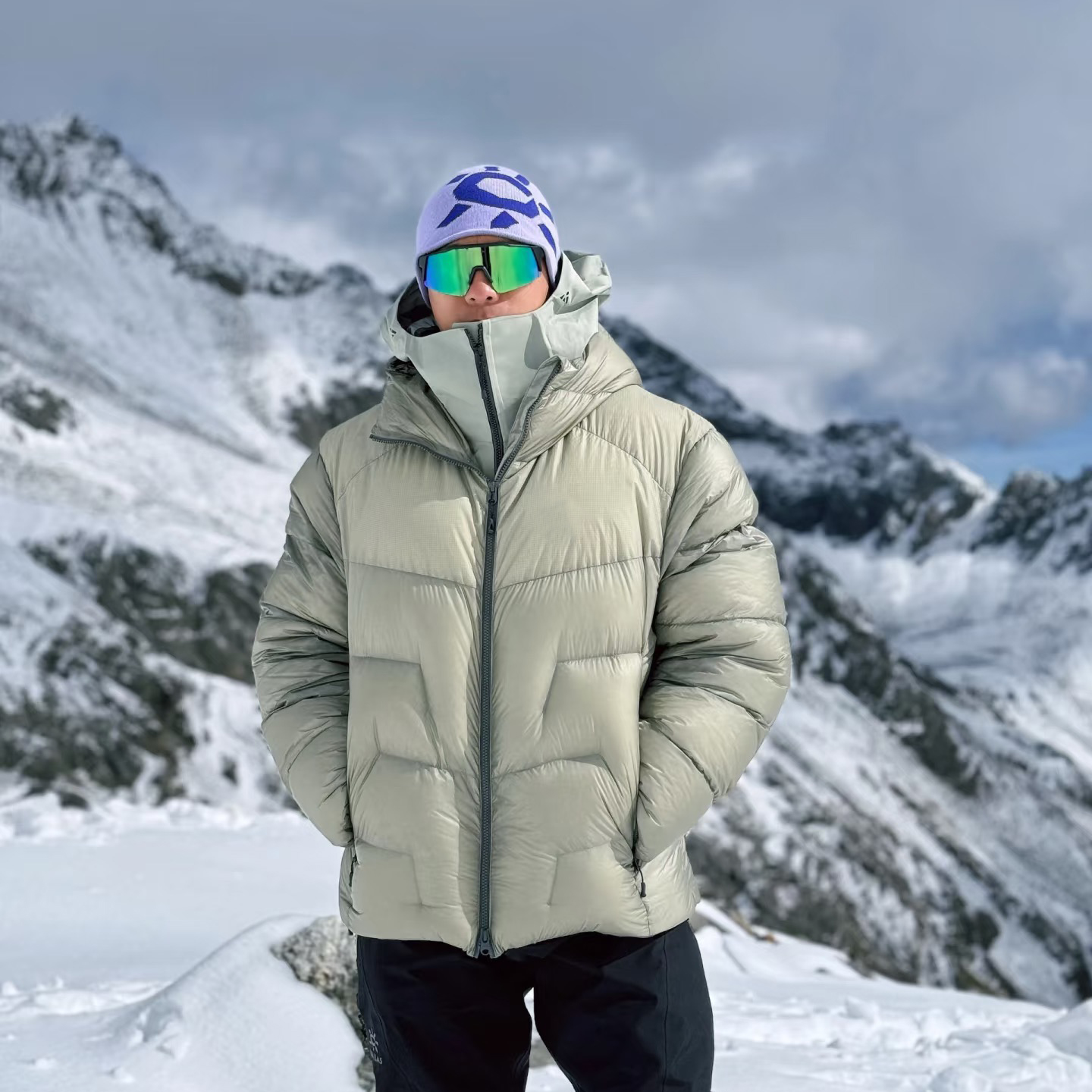 货真价实！85绒子含量！新国标白鸭绒情侣款超厚实羽绒服外套雪山款