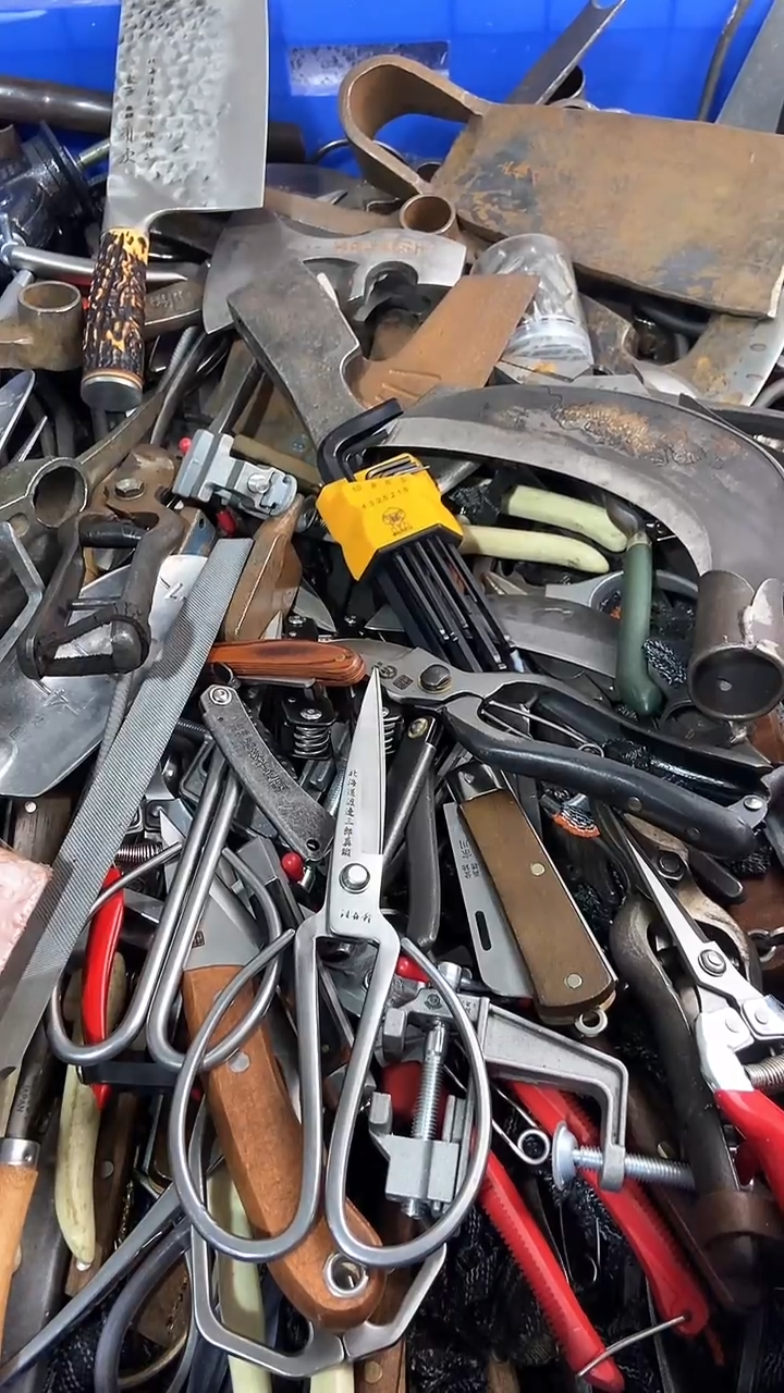 吴**虑五金园艺农具厨具工具闪购