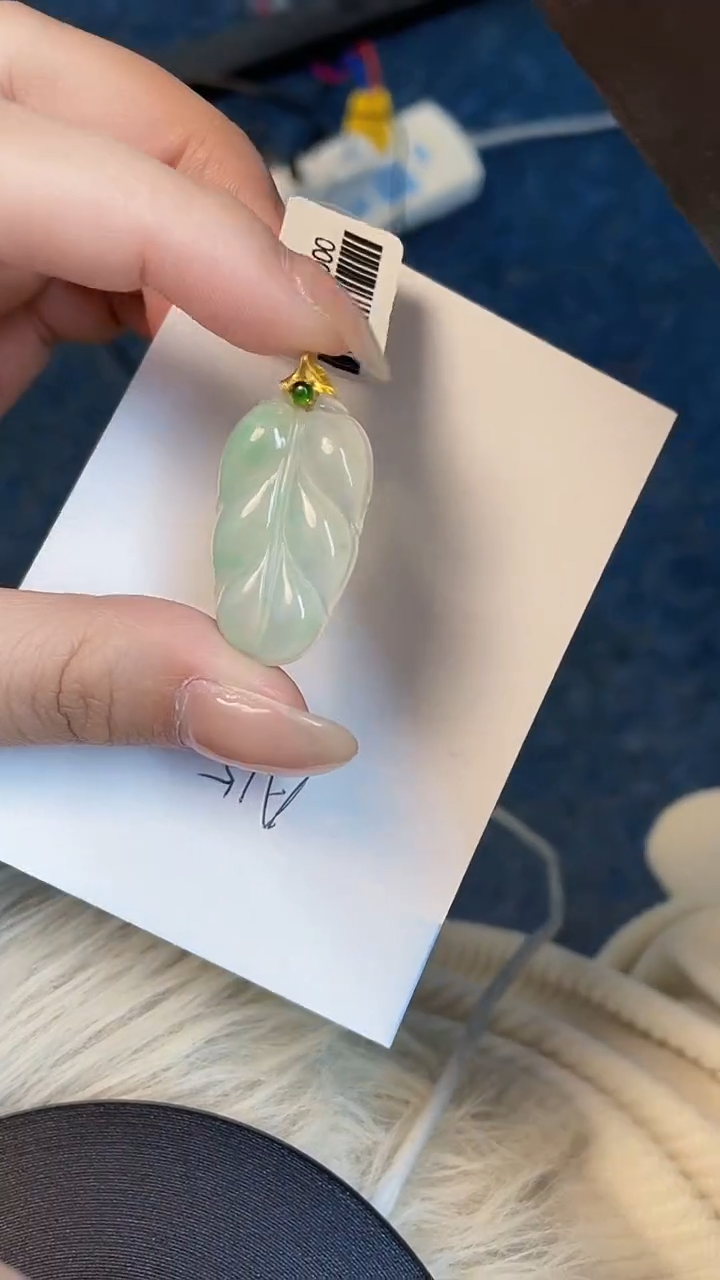 【闪购商品】翡翠颈饰18K金镶嵌00000000