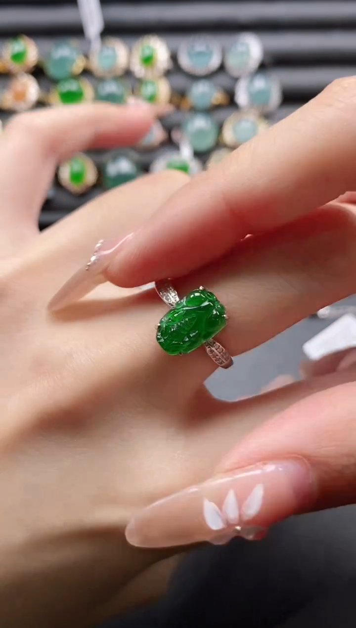 【闪购商品】翡翠戒指银S925镶嵌51151