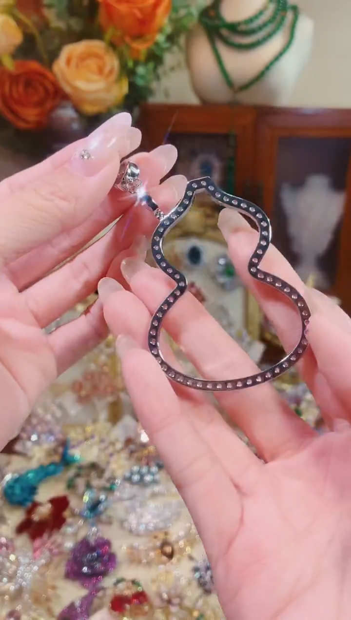 合成立方氧化锆铜合金镂空大葫芦