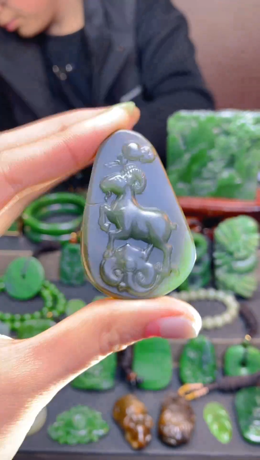 未镶嵌和田玉珠宝半成品1