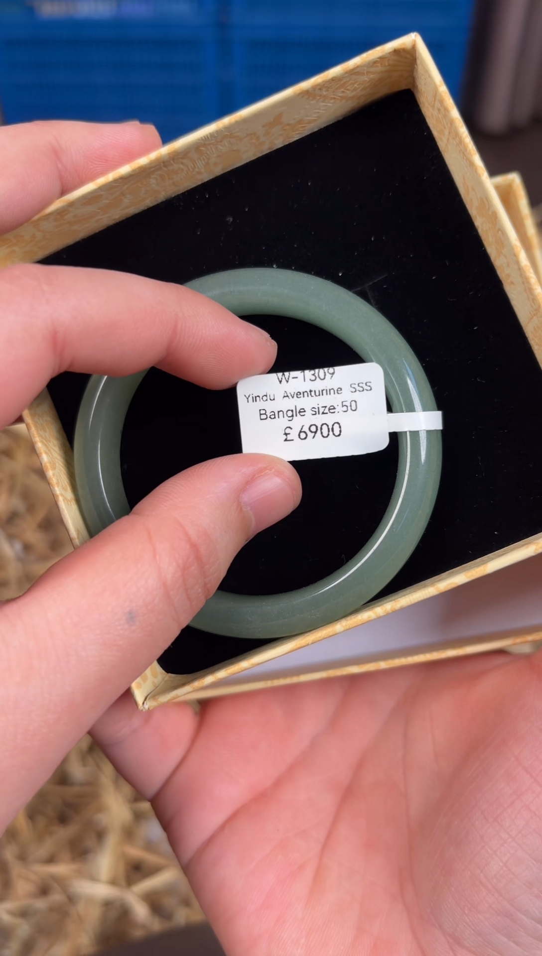 未镶嵌手镯石英质玉W1309