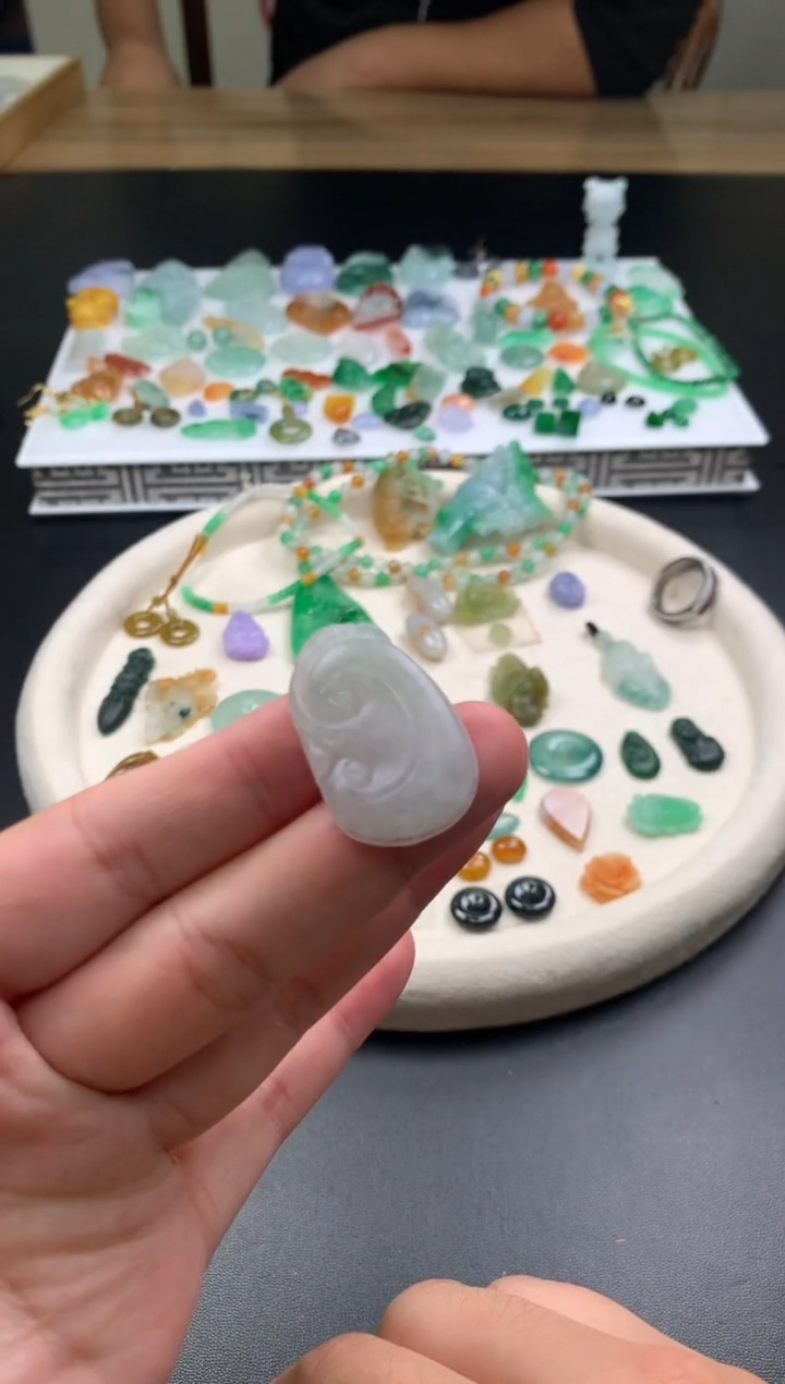 【闪购商品】定制翡翠未镶嵌翡翠