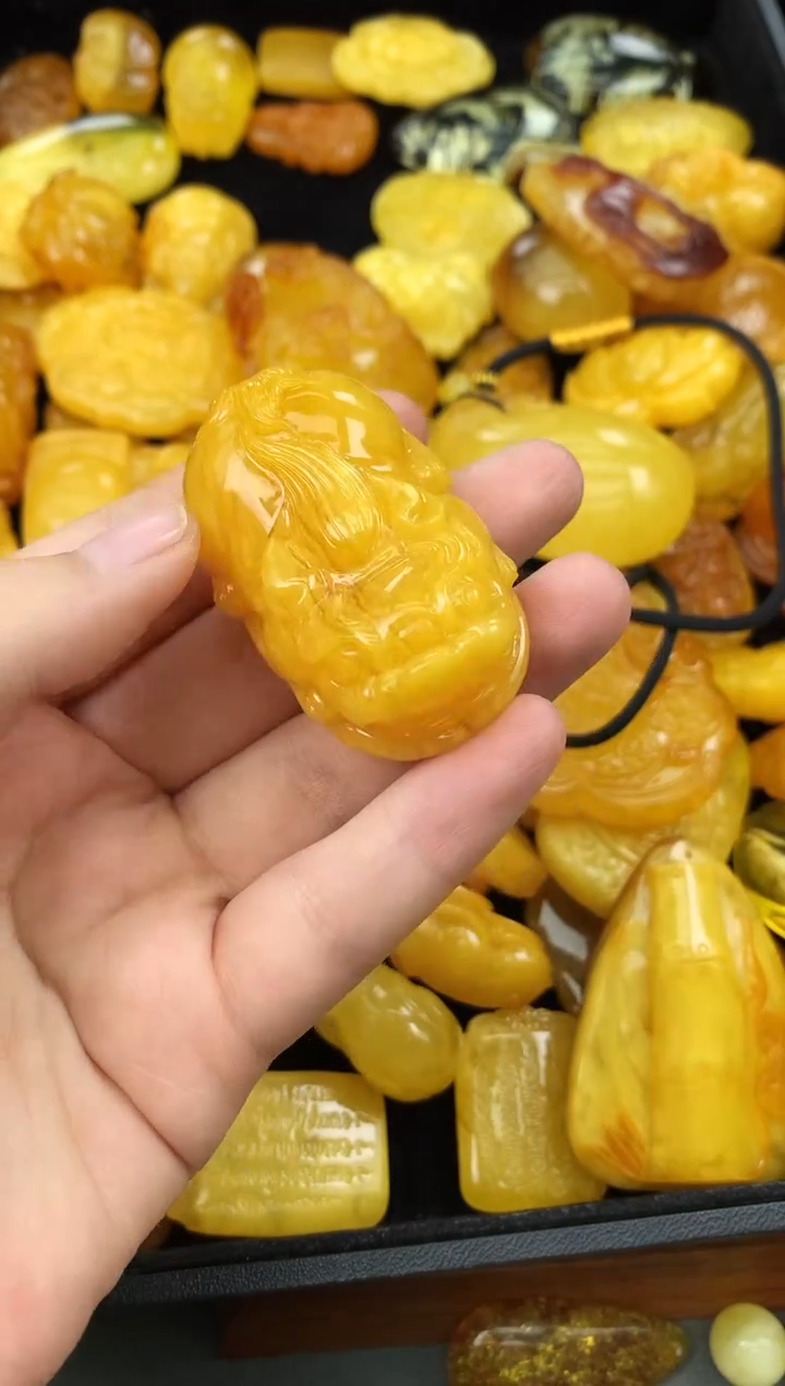 【闪购商品】琥珀珠宝奇石未镶嵌50