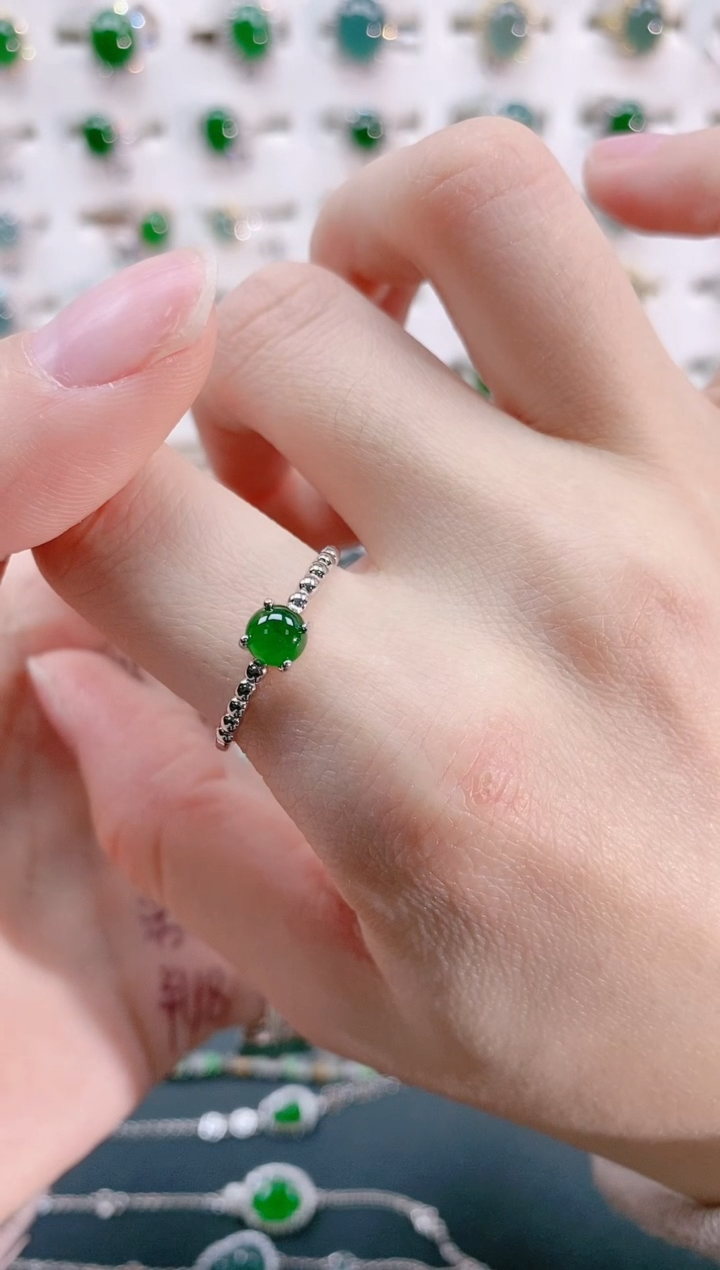 【闪购商品】翡翠戒指银S925镶嵌天然翡翠