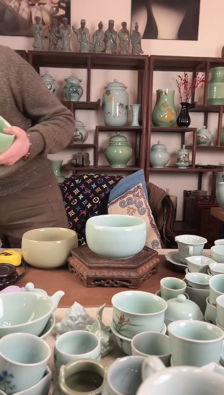 龙泉青瓷  粉青 钵