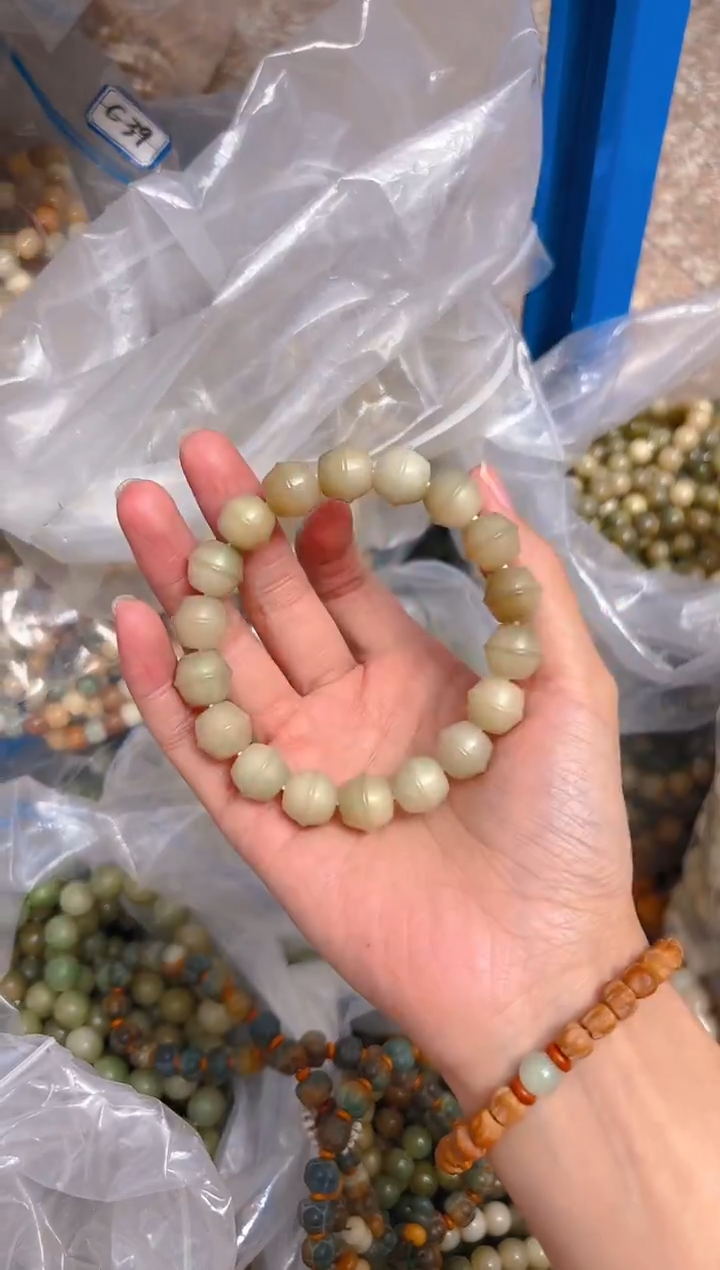 吊坠菩提根/象牙果蜜罐单圈