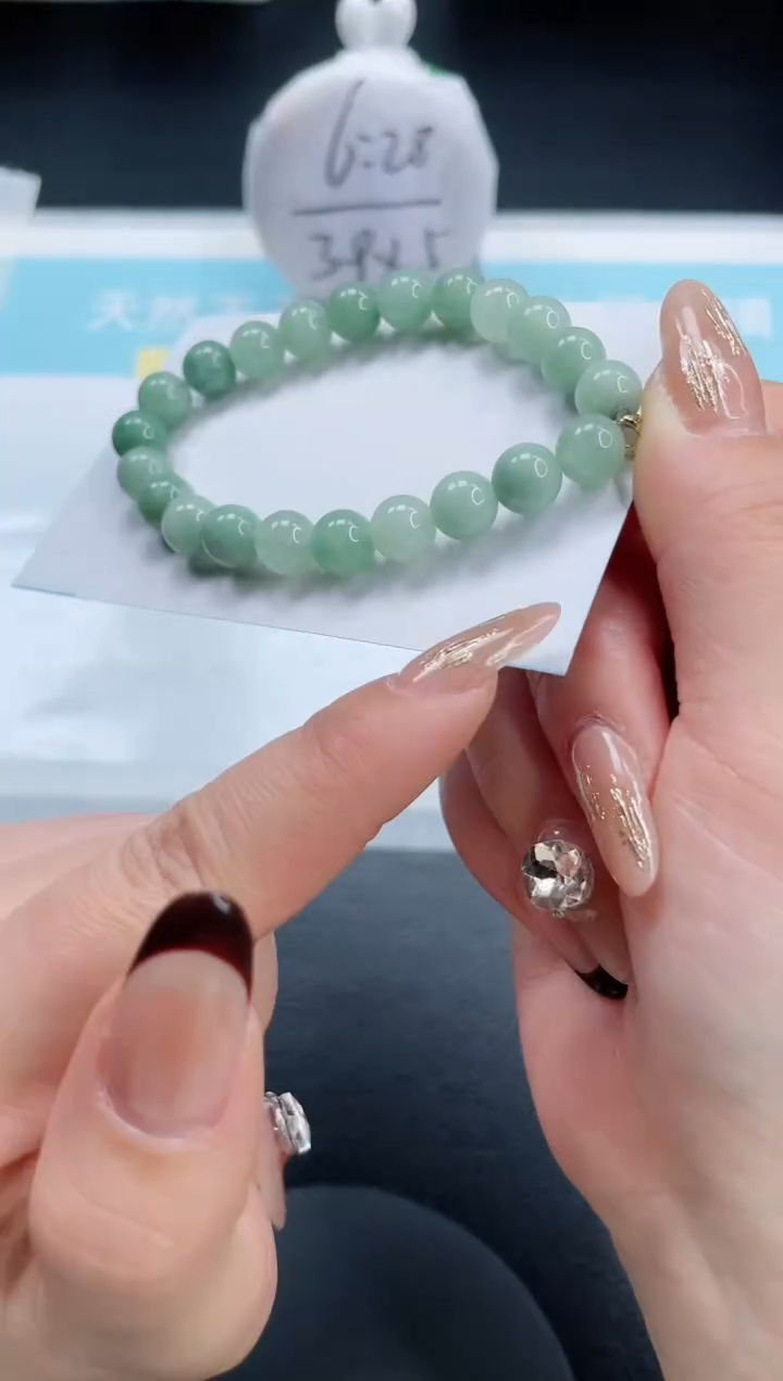 【闪购商品】石英质玉手链未镶嵌浅绿手链